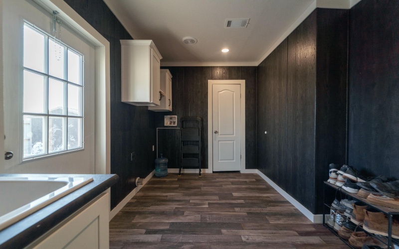 921 Private Road Rebecca, Shallowater, TX 79363, 4 Habitaciones Habitaciones , ,3 BañosBaños,Residential,En Venta,921 Private Road Rebecca,202552412