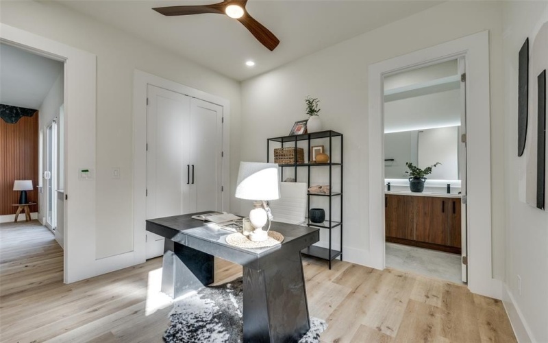 3314 NAVARO Street, Dallas, TX 75212, 4 Habitaciones Habitaciones , ,3 BañosBaños,Residential,En Venta,3314 NAVARO Street,0,21131710