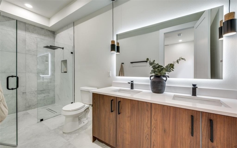 3314 NAVARO Street, Dallas, TX 75212, 4 Habitaciones Habitaciones , ,3 BañosBaños,Residential,En Venta,3314 NAVARO Street,0,21131710