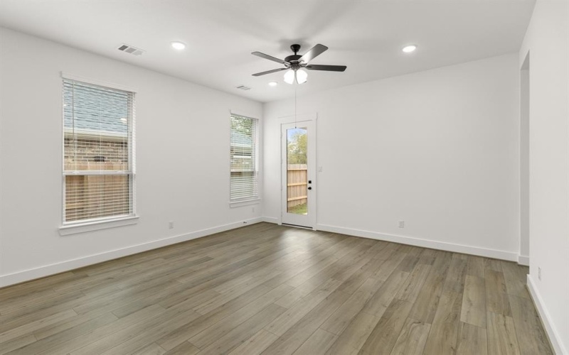 1662 Gracehill Way, Forney, TX 75126, 3 Bedrooms Bedrooms, ,2 BathroomsBathrooms,Residential,For Sale,1662 Gracehill Way,0,21131734