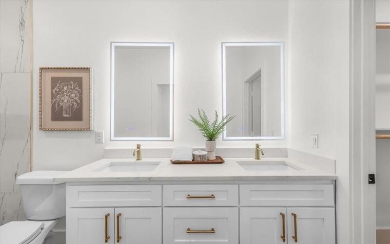 1125 E Humbolt Street, Fort Worth, TX 76104, 4 Bedrooms Bedrooms, ,2 BathroomsBathrooms,Residential,For Sale,1125 E Humbolt Street,0,21131768