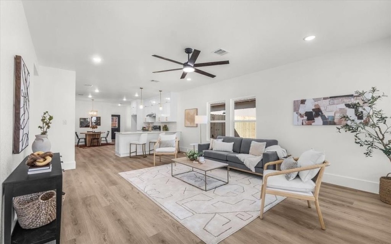 1125 E Humbolt Street, Fort Worth, TX 76104, 4 Bedrooms Bedrooms, ,2 BathroomsBathrooms,Residential,For Sale,1125 E Humbolt Street,0,21131768