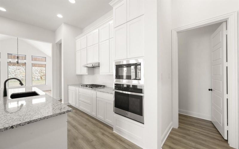 328 Alina Street, Burleson, TX 76028, 3 Bedrooms Bedrooms, ,2 BathroomsBathrooms,Residential,For Sale,328 Alina Street,0,21131792