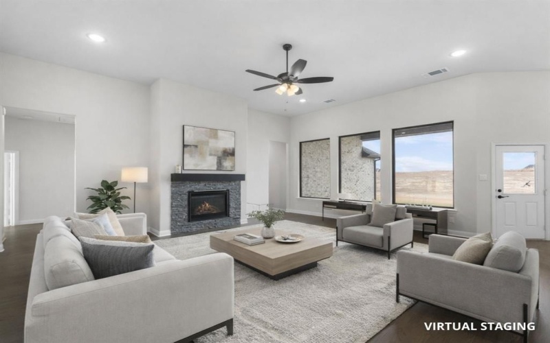 136 Lila Lake Drive, Waxahachie, TX 75165, 4 Habitaciones Habitaciones , ,3 BañosBaños,Residential,En Venta,136 Lila Lake Drive,0,21131796