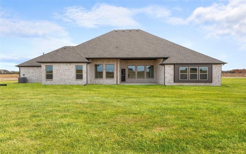 136 Lila Lake Drive, Waxahachie, TX 75165, 4 Habitaciones Habitaciones , ,3 BañosBaños,Residential,En Venta,136 Lila Lake Drive,0,21131796