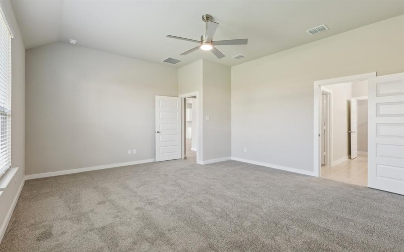 1066 Dewy Lake Place, Lavon, TX 75166, 4 Bedrooms Bedrooms, ,3 BathroomsBathrooms,Residential,For Sale,1066 Dewy Lake Place,0,21131959