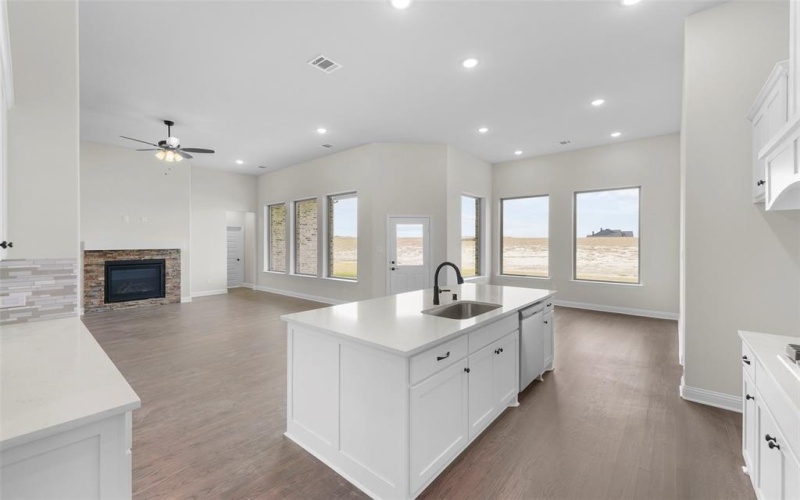 140 Lila Lake Drive, Waxahachie, TX 75165, 5 Bedrooms Bedrooms, ,5 BathroomsBathrooms,Residential,For Sale,140 Lila Lake Drive,0,21131989