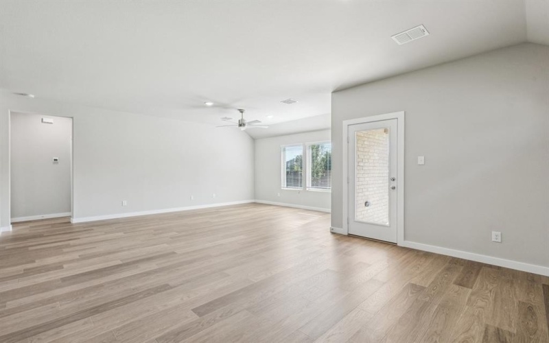 376 Blackwater Trail, Waxahachie, TX 75165, 3 Bedrooms Bedrooms, ,2 BathroomsBathrooms,Residential,For Sale,376 Blackwater Trail,0,21132047