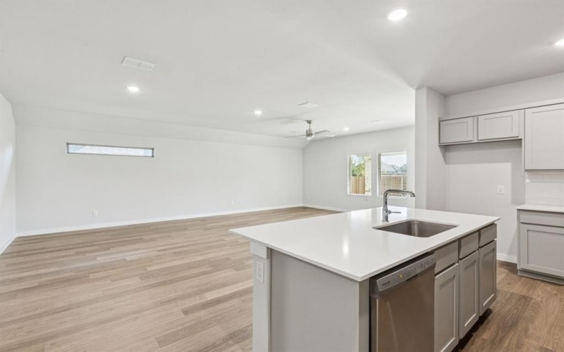 380 Blackwater Trail, Waxahachie, TX 75165, 4 Bedrooms Bedrooms, ,3 BathroomsBathrooms,Residential,For Sale,380 Blackwater Trail,0,21132073