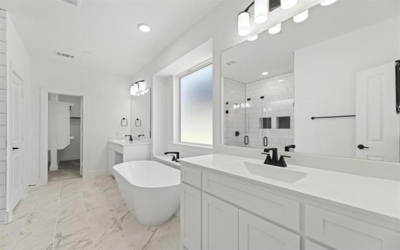 312 Lovett, Burleson, TX 76028, 6 Bedrooms Bedrooms, ,3 BathroomsBathrooms,Residential,For Sale,312 Lovett,0,21132159