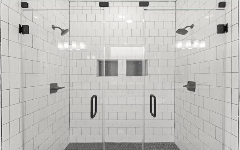 312 Lovett, Burleson, TX 76028, 6 Bedrooms Bedrooms, ,3 BathroomsBathrooms,Residential,For Sale,312 Lovett,0,21132159