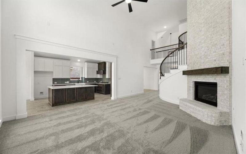 312 Lovett, Burleson, TX 76028, 6 Bedrooms Bedrooms, ,3 BathroomsBathrooms,Residential,For Sale,312 Lovett,0,21132159