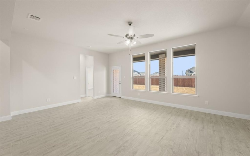 1101 Foxtail Drive, Justin, TX 76247, 4 Bedrooms Bedrooms, ,2 BathroomsBathrooms,Residential,For Sale,1101 Foxtail Drive,0,21132172