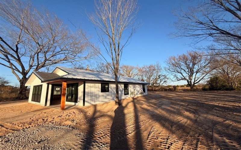 1265 Fm 1799, Mineola, TX 75773, 3 Bedrooms Bedrooms, ,2 BathroomsBathrooms,Residential,For Sale,1265 Fm 1799,0,21132176