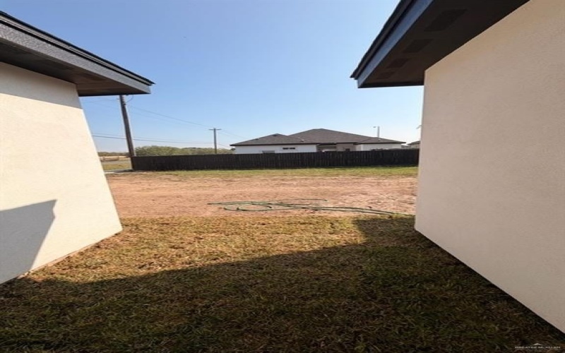 1348 13th Street, Alamo, TX 78516, 4 Bedrooms Bedrooms, ,2 BathroomsBathrooms,Residential,For Sale,1348 13th Street,0,489029