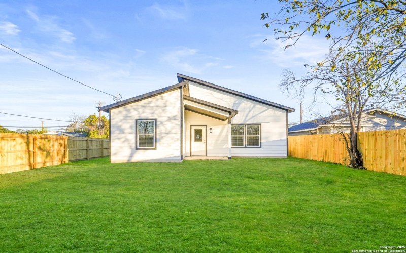 202 Bundy, San Antonio, TX 78220, 3 Habitaciones Habitaciones , ,2 BañosBaños,Residential,En Venta,202 Bundy,0,1918796