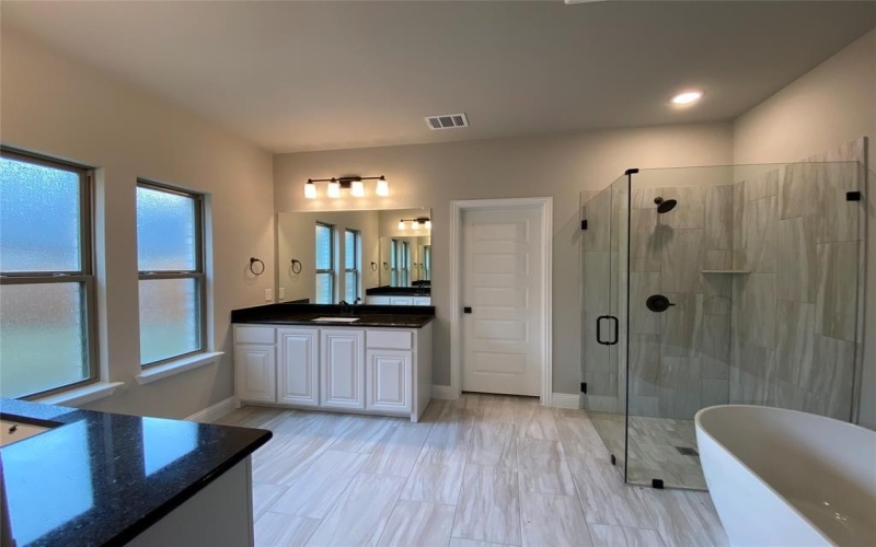 550 Aldred Street, Greenville, TX 75401, 5 Habitaciones Habitaciones , ,5 BañosBaños,Residential,En Venta,550 Aldred Street,0,21090050