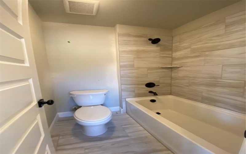 550 Aldred Street, Greenville, TX 75401, 5 Habitaciones Habitaciones , ,5 BañosBaños,Residential,En Venta,550 Aldred Street,0,21090050