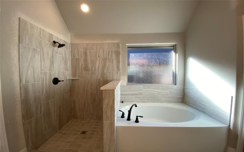 530 Aldred Street, Greenville, TX 75401, 3 Habitaciones Habitaciones , ,2 BañosBaños,Residential,En Venta,530 Aldred Street,0,21126164