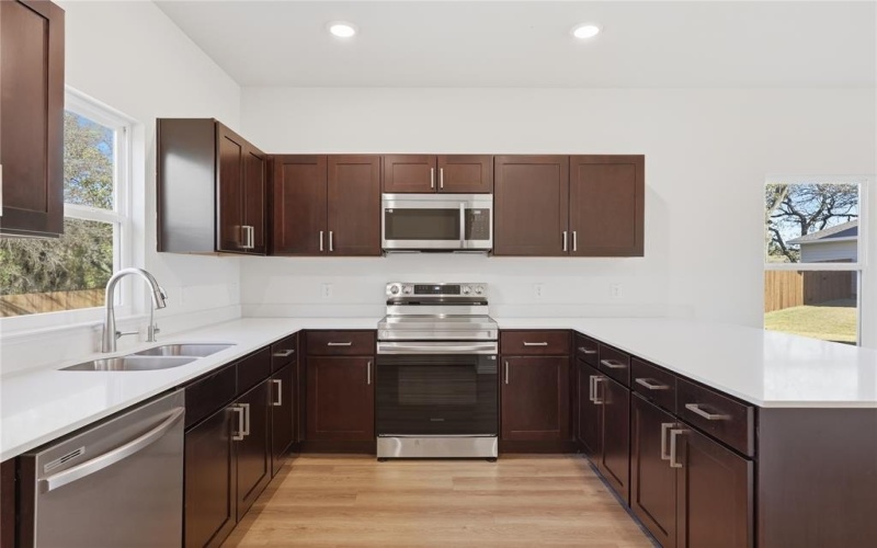 1613 Annabelle Street, Cleburne, TX 76031, 3 Bedrooms Bedrooms, ,2 BathroomsBathrooms,Residential,For Sale,1613 Annabelle Street,0,21128344