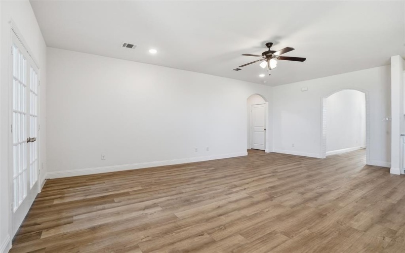 11708 Blackfoot Court, Godley, TX 76044, 3 Bedrooms Bedrooms, ,2 BathroomsBathrooms,Residential,For Sale,11708 Blackfoot Court,0,21129855