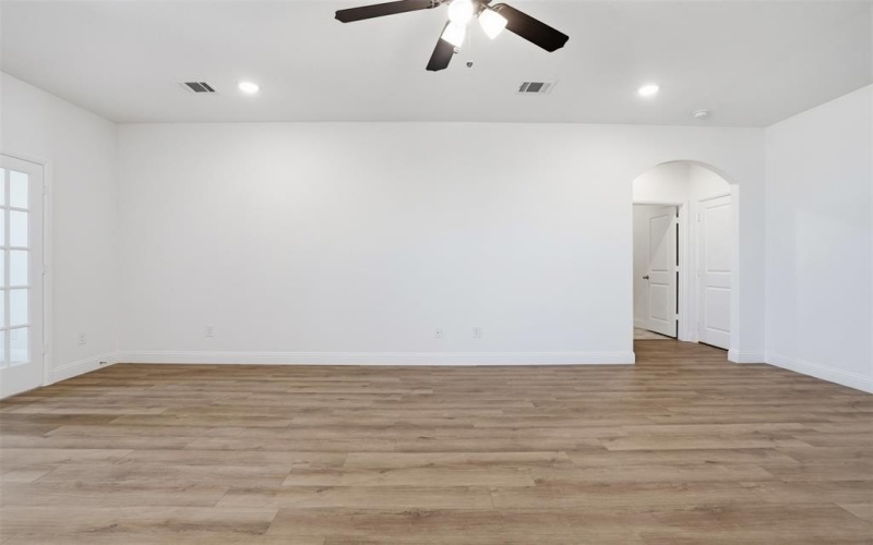 11708 Blackfoot Court, Godley, TX 76044, 3 Bedrooms Bedrooms, ,2 BathroomsBathrooms,Residential,For Sale,11708 Blackfoot Court,0,21129855