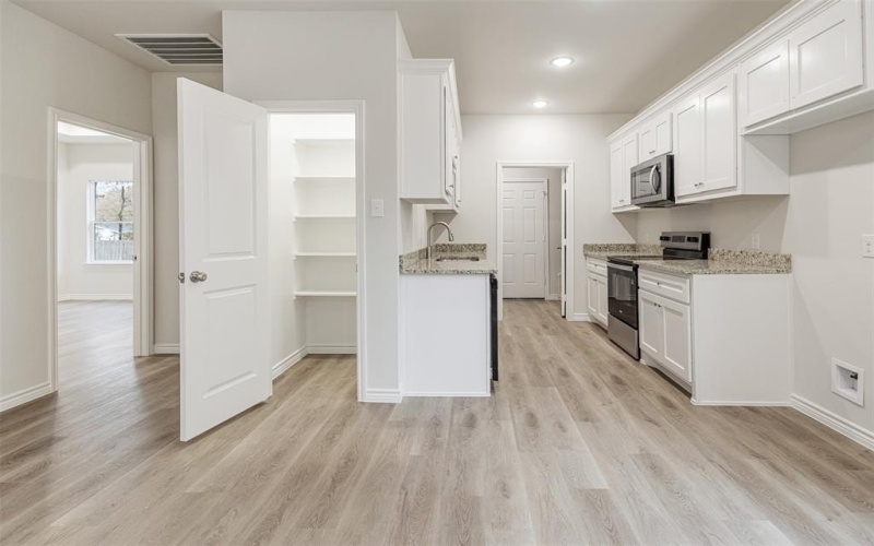 6144 Shawnee Drive, Mabank, TX 75156, 3 Habitaciones Habitaciones , ,2 BañosBaños,Residential,En Venta,6144 Shawnee Drive,0,21130548