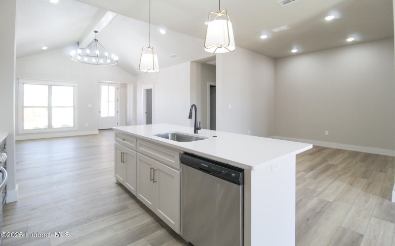 5807 Venita Avenue, Lubbock, TX 79407, 3 Habitaciones Habitaciones , ,2 BañosBaños,Residential,En Venta,5807 Venita Avenue,202552480