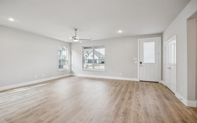 432 Lost Creek Trail, Waxahachie, TX 75165, 3 Bedrooms Bedrooms, ,2 BathroomsBathrooms,Residential,For Sale,432 Lost Creek Trail,0,21132383