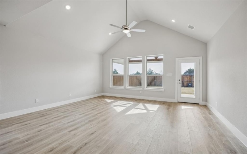 440 Lost Creek Trail, Waxahachie, TX 75165, 4 Bedrooms Bedrooms, ,3 BathroomsBathrooms,Residential,For Sale,440 Lost Creek Trail,0,21132406