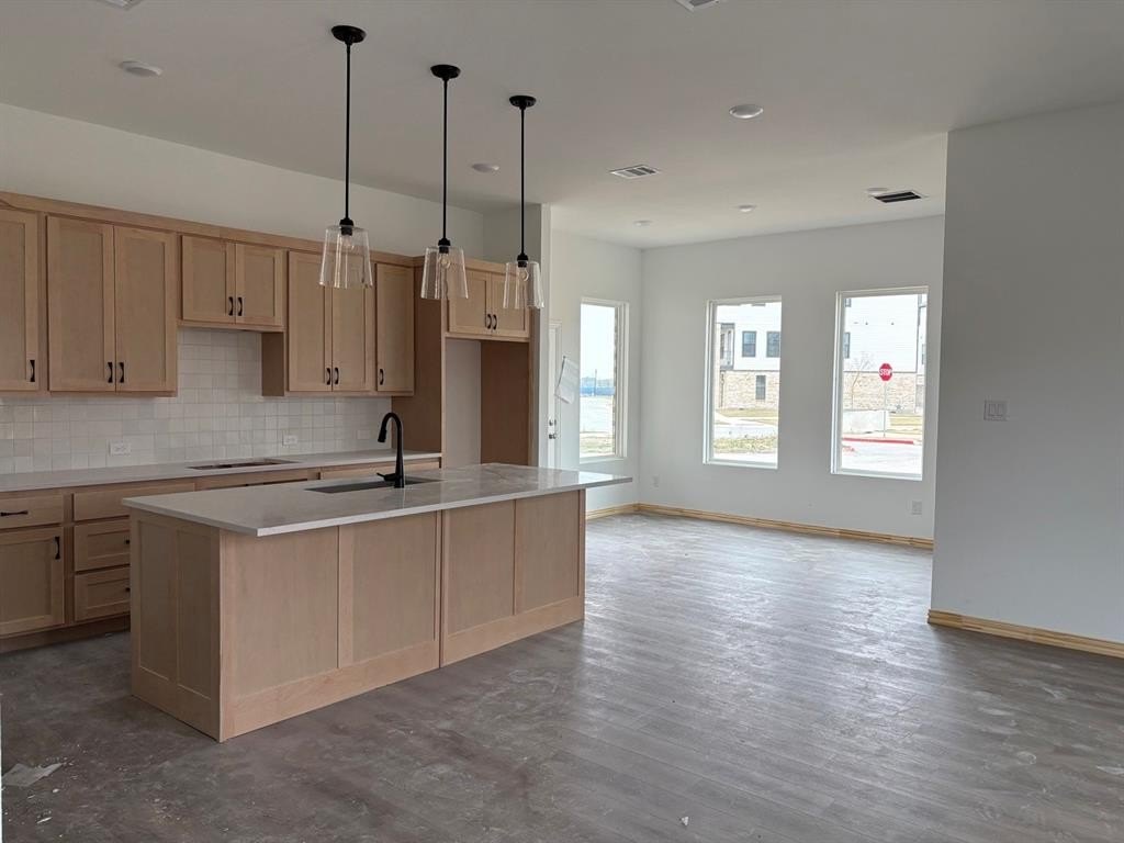 725 Kerrville, Plano, TX 75075, 3 Habitaciones Habitaciones , ,2 BañosBaños,Residential,En Venta,725 Kerrville,0,21132443