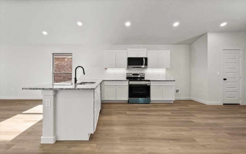 2403 Aberdeen Avenue, Wolfforth, TX 79382, 3 Bedrooms Bedrooms, ,2 BathroomsBathrooms,Residential,For Sale,2403 Aberdeen Avenue,0,202564116