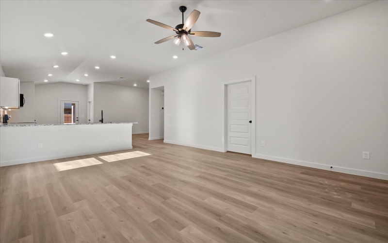 2403 Aberdeen Avenue, Wolfforth, TX 79382, 3 Bedrooms Bedrooms, ,2 BathroomsBathrooms,Residential,For Sale,2403 Aberdeen Avenue,0,202564116