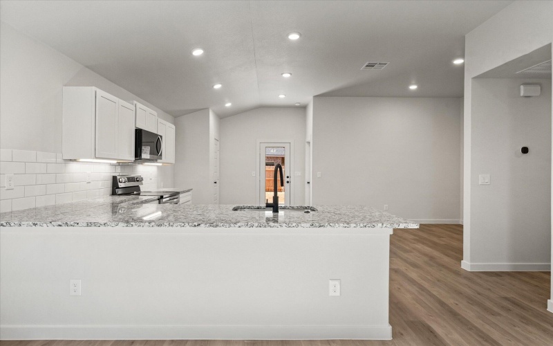 2403 Aberdeen Avenue, Wolfforth, TX 79382, 3 Bedrooms Bedrooms, ,2 BathroomsBathrooms,Residential,For Sale,2403 Aberdeen Avenue,0,202564116