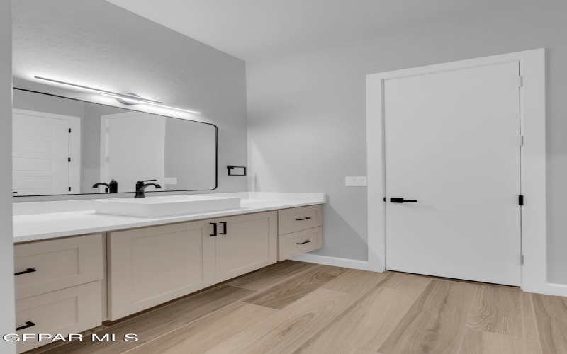 5612 RIO BONITO Circle, El Paso, TX 79932, 4 Bedrooms Bedrooms, ,5 BathroomsBathrooms,Residential,For Sale,5612 RIO BONITO Circle,0,935149