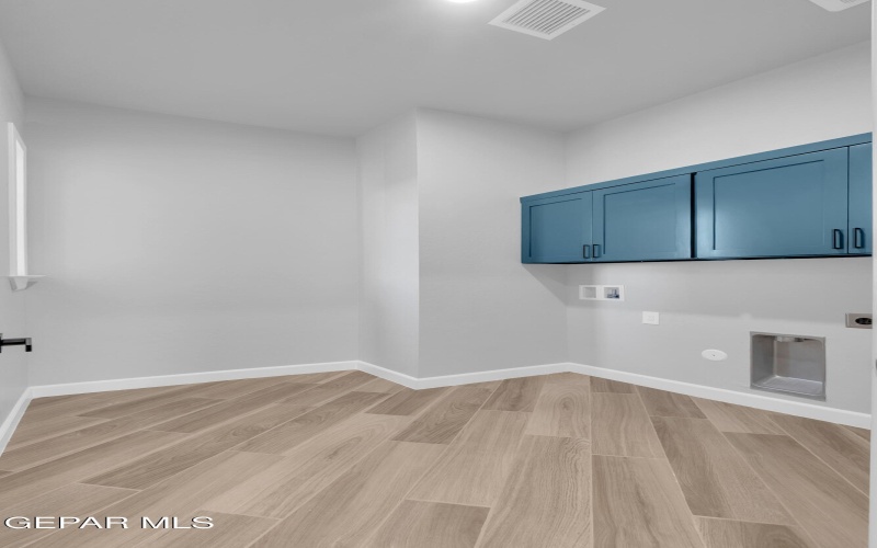 5612 RIO BONITO Circle, El Paso, TX 79932, 4 Bedrooms Bedrooms, ,5 BathroomsBathrooms,Residential,For Sale,5612 RIO BONITO Circle,0,935149