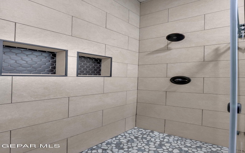 5612 RIO BONITO Circle, El Paso, TX 79932, 4 Bedrooms Bedrooms, ,5 BathroomsBathrooms,Residential,For Sale,5612 RIO BONITO Circle,0,935149