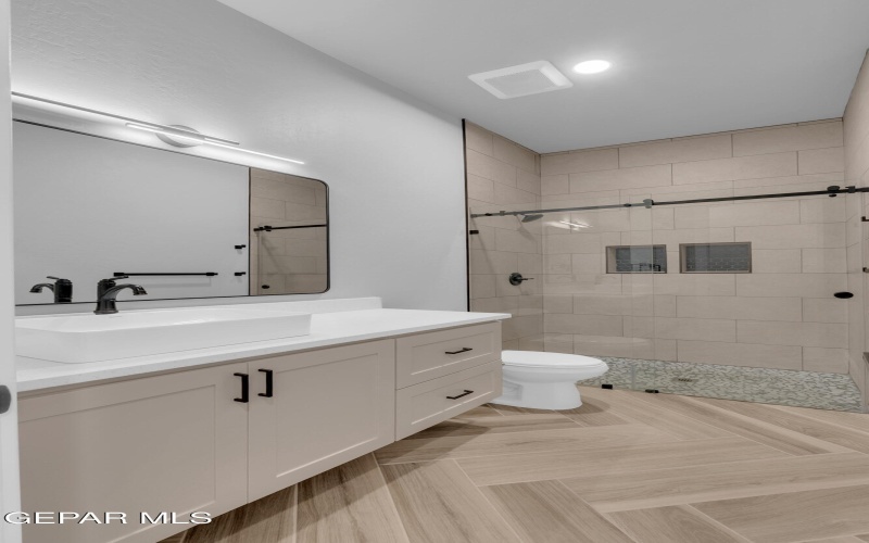 5612 RIO BONITO Circle, El Paso, TX 79932, 4 Bedrooms Bedrooms, ,5 BathroomsBathrooms,Residential,For Sale,5612 RIO BONITO Circle,0,935149