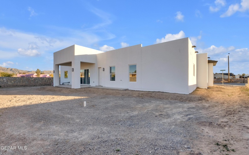 5612 RIO BONITO Circle, El Paso, TX 79932, 4 Bedrooms Bedrooms, ,5 BathroomsBathrooms,Residential,For Sale,5612 RIO BONITO Circle,0,935149