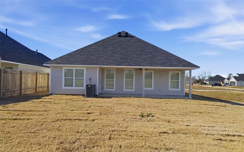4161 Grassy Lake Drive, Bossier City, LA 71111, 3 Habitaciones Habitaciones , ,2 BañosBaños,Residential,En Venta,4161 Grassy Lake Drive,0,21130539