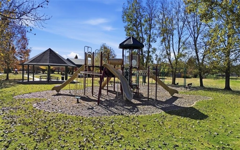 4161 Grassy Lake Drive, Bossier City, LA 71111, 3 Habitaciones Habitaciones , ,2 BañosBaños,Residential,En Venta,4161 Grassy Lake Drive,0,21130539