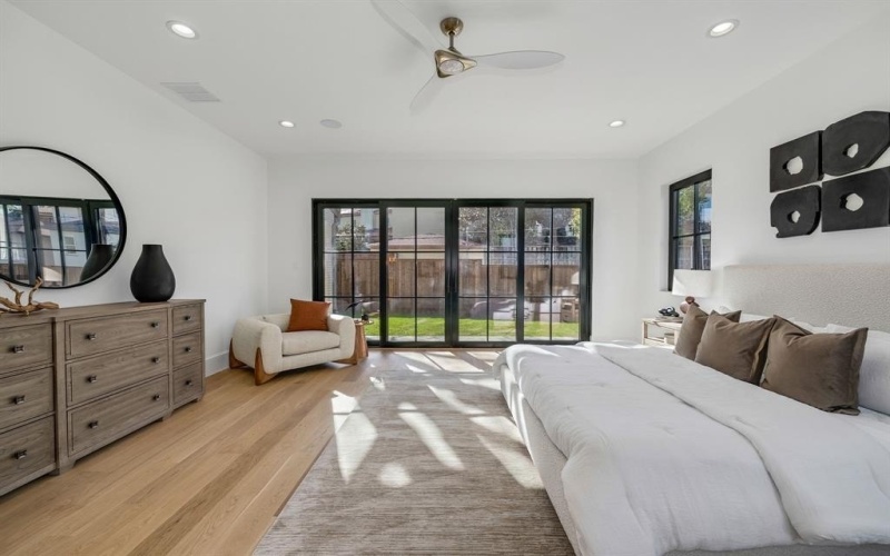 7004 Irongate Lane, Dallas, TX 75214, 5 Bedrooms Bedrooms, ,6 BathroomsBathrooms,Residential,For Sale,7004 Irongate Lane,0,21132447