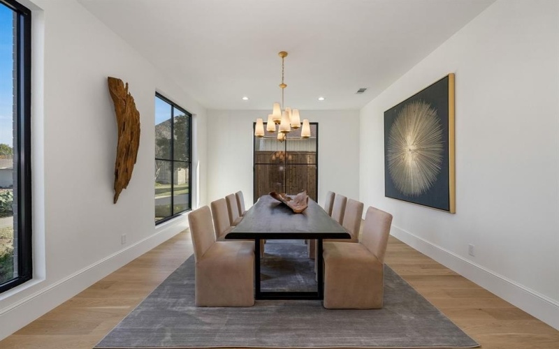 7004 Irongate Lane, Dallas, TX 75214, 5 Bedrooms Bedrooms, ,6 BathroomsBathrooms,Residential,For Sale,7004 Irongate Lane,0,21132447