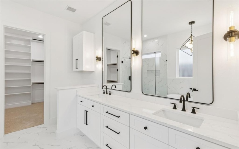 1235 Cedardale Road, Lancaster, TX 75134, 4 Habitaciones Habitaciones , ,2 BañosBaños,Residential,En Venta,1235 Cedardale Road,0,21132528