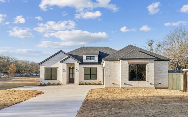 1235 Cedardale Road, Lancaster, TX 75134, 4 Habitaciones Habitaciones , ,2 BañosBaños,Residential,En Venta,1235 Cedardale Road,0,21132528