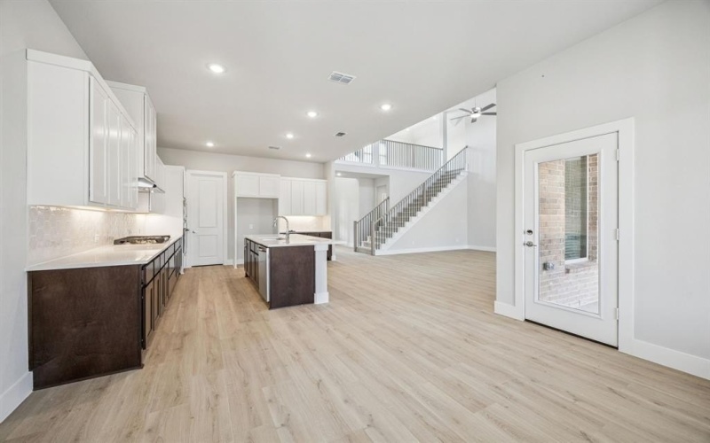 523 Blackwater Trail, Waxahachie, TX 75165, 4 Bedrooms Bedrooms, ,3 BathroomsBathrooms,Residential,For Sale,523 Blackwater Trail,0,21132690