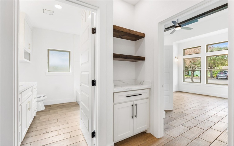 835 S 8th Street, Aransas Pass, TX 78336, 4 Bedrooms Bedrooms, ,2 BathroomsBathrooms,Residential,For Sale,835 S 8th Street,0,468885