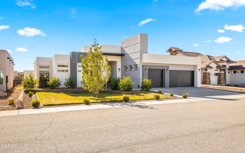 360 RIO DE JAZMIN Circle, El Paso, TX 79932, 4 Bedrooms Bedrooms, ,5 BathroomsBathrooms,Residential,For Sale,360 RIO DE JAZMIN Circle,0,935186