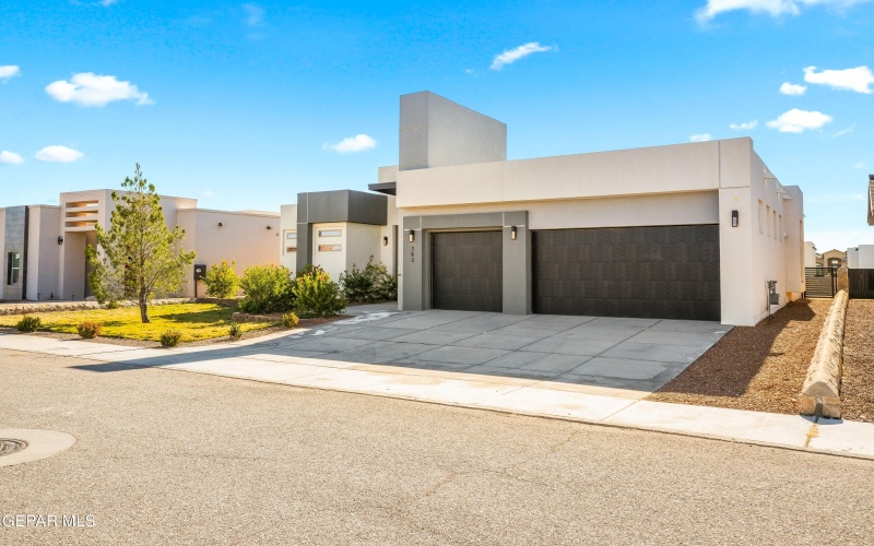 360 RIO DE JAZMIN Circle, El Paso, TX 79932, 4 Bedrooms Bedrooms, ,5 BathroomsBathrooms,Residential,For Sale,360 RIO DE JAZMIN Circle,0,935186