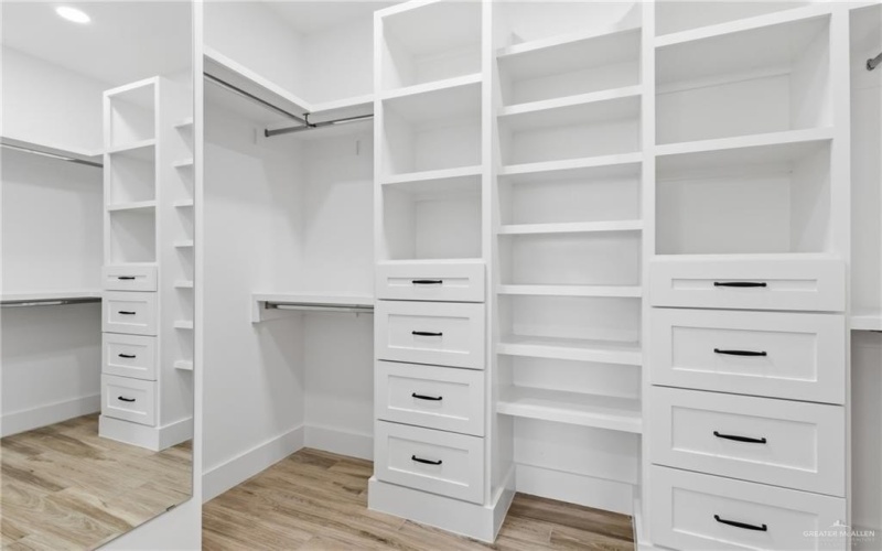 1921 Trinity Street, Donna, TX 78537, 4 Bedrooms Bedrooms, ,2 BathroomsBathrooms,Residential,For Sale,1921 Trinity Street,0,489104